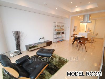 Living-Dining ※Photo of the same layout on 13 floor. Decoration and fixture may differ.