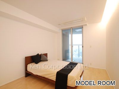 Bedroom ※Photo of the same layout on 13 floor. Decoration and fixture may differ.
