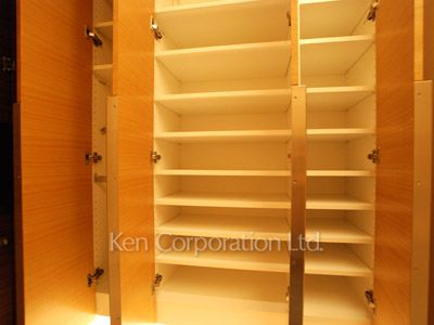 Shoes Closet ※Photo of the same layout on 11 floor. Decoration and fixture may differ.
