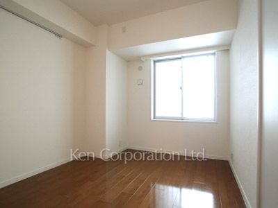 Bedroom ※Photo of the same layout on 12 floor. Decoration and fixture may differ.