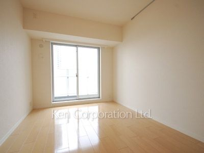 Bedroom ※Photo of the same layout on 19 floor. Decoration and fixture may differ.