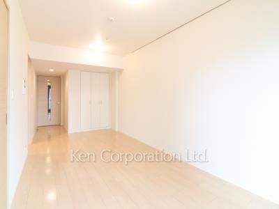 Living-Dining ※Photo of the same layout on 15 floor. Decoration and fixture may differ.