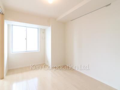 Bedroom ※Photo of the same layout on 15 floor. Decoration and fixture may differ.