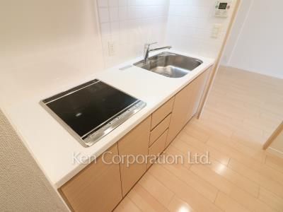 Kitchen ※Photo of the same layout on 15 floor. Decoration and fixture may differ.