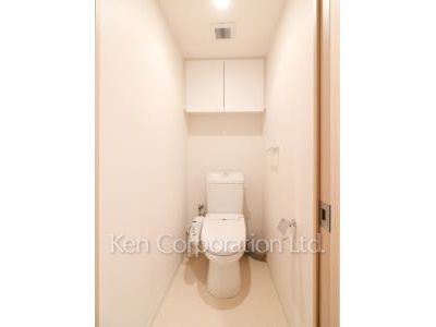 Lavatory ※Photo of the same layout on 15 floor. Decoration and fixture may differ.