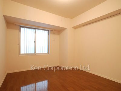 Bedroom ※Photo of the same layout on 6 floor. Decoration and fixture may differ.