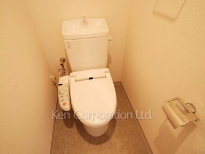 Lavatory ※Photo of the same layout on 6 floor. Decoration and fixture may differ.