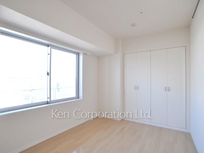 Bedroom ※Photo of the same layout on 13 floor. Decoration and fixture may differ.