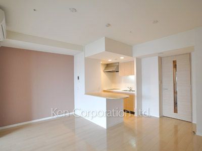 Living-Dining ※Photo of the same layout on 15 floor. Decoration and fixture may differ.