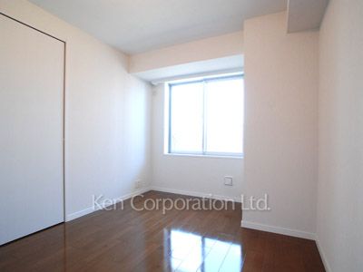 Bedroom ※Photo of the same layout on 18 floor. Decoration and fixture may differ.