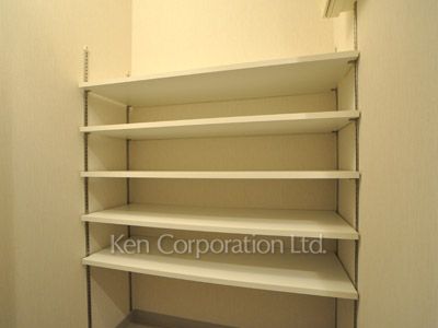 Shoes-In Closet ※Photo of the same layout on 6 floor. Decoration and fixture may differ.