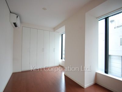 Bedroom ※Photo of the same layout on 10 floor. Decoration and fixture may differ.