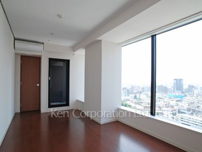 Other Room ※Photo of the same layout on 16 floor. Decoration and fixture may differ.