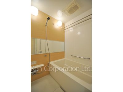 Bath ※Photo of the same layout on 7 floor. Decoration and fixture may differ.