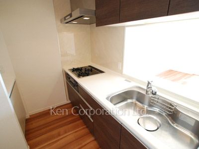 Kitchen ※Photo of the same layout on 2 floor. Decoration and fixture may differ.
