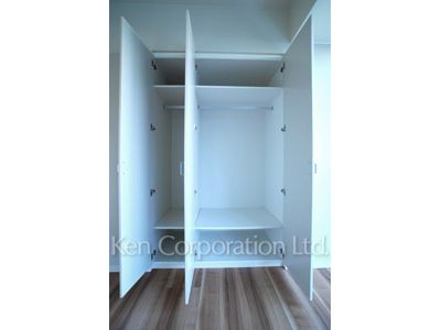 Closet ※Photo of the same layout on 2 floor. Decoration and fixture may differ.