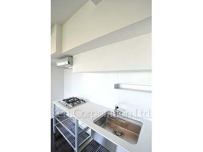 Kitchen ※Photo of the same layout on 11 floor. Decoration and fixture may differ.