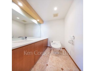 Lavatory