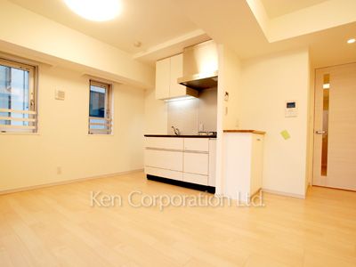 Living-Dining ※Photo of the same layout on 5 floor. Decoration and fixture may differ.