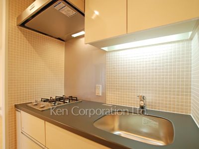 Kitchen ※Photo of the same layout on 7 floor. Decoration and fixture may differ.