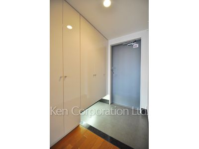 Entrance ※Photo of the same layout on 3 floor. Decoration and fixture may differ.