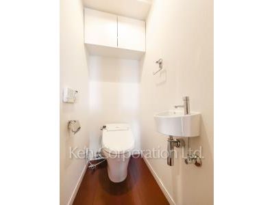 Lavatory ※Photo of the same layout on 10 floor. Decoration and fixture may differ.