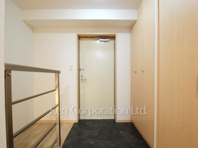 Entrance ※Photo of the same layout on 1 floor. Decoration and fixture may differ.