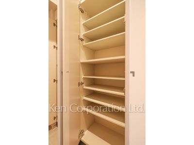Closet ※Photo of the same layout on 3 floor. Decoration and fixture may differ.