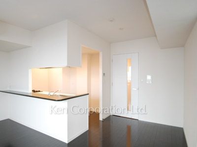 Living-Dining ※Photo of the same layout on 4 floor. Decoration and fixture may differ.