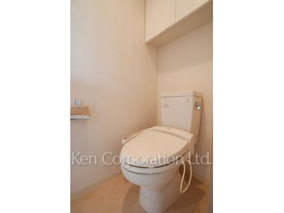 Lavatory ※Photo of the same layout on 11 floor. Decoration and fixture may differ.