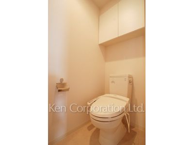 Lavatory ※Photo of the same layout on 11 floor. Decoration and fixture may differ.