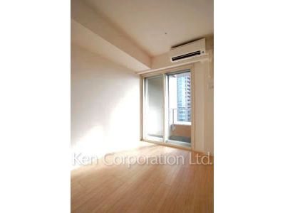 Bedroom ※Photo of the same layout on 11 floor. Decoration and fixture may differ.