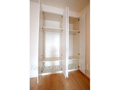 Closet ※Photo of the same layout on 11 floor. Decoration and fixture may differ.