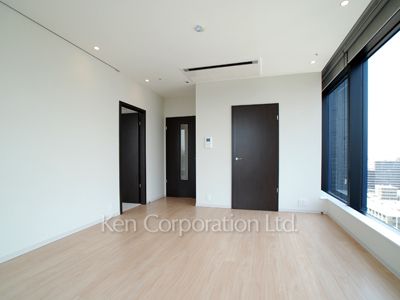 Living-Dining ※Photo of the same layout on 14 floor. Decoration and fixture may differ.