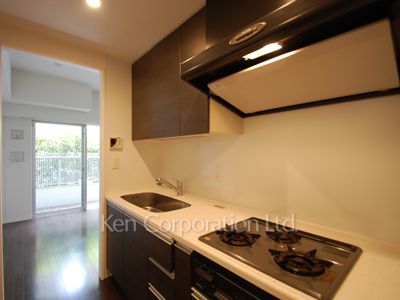 Kitchen ※Photo of the same layout on 1 floor. Decoration and fixture may differ.