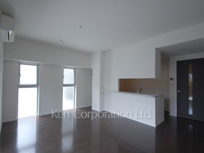 Living-Dining ※Photo of the same layout on 1 floor. Decoration and fixture may differ.