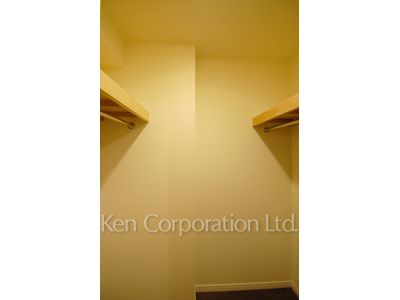 Walk-In Closet ※Photo of the same layout on 1 floor. Decoration and fixture may differ.