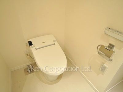 Lavatory ※Photo of the same layout on 11 floor. Decoration and fixture may differ.