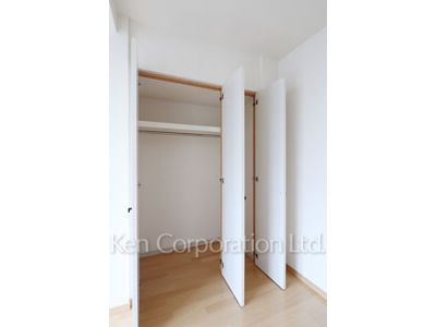 Closet ※Photo of the same layout on 11 floor. Decoration and fixture may differ.