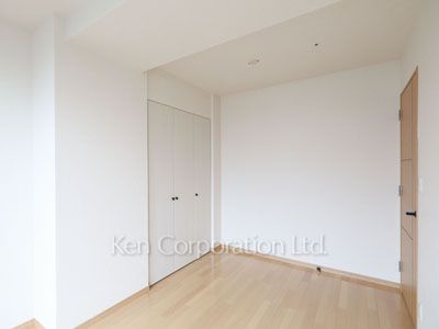 Bedroom ※Photo of the same layout on 11 floor. Decoration and fixture may differ.