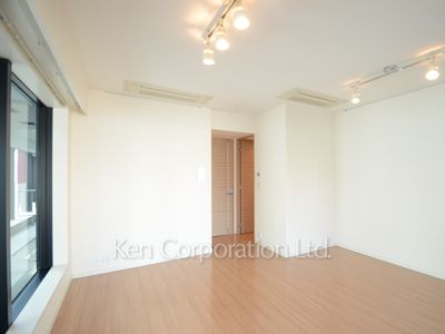 Living-Dining ※Photo of the same layout on 5 floor. Decoration and fixture may differ.