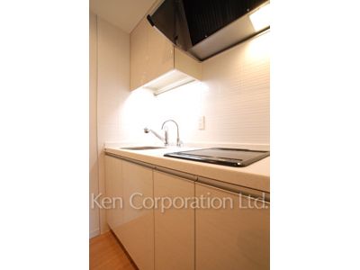 Kitchen ※Photo of the same layout on 3 floor. Decoration and fixture may differ.