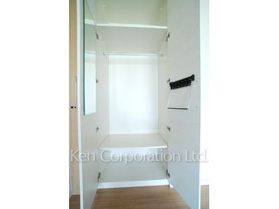 Closet ※Photo of the same layout on 3 floor. Decoration and fixture may differ.