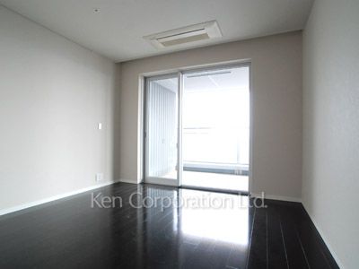 Other Room ※Photo of the same layout on 18 floor. Decoration and fixture may differ.