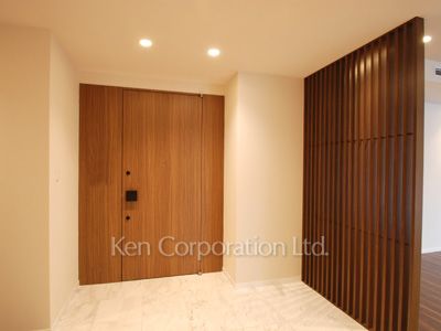 Entrance ※Photo of the same layout on B1 floor. Decoration and fixture may differ.