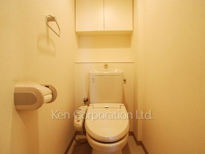 Lavatory ※Photo of the same layout on 11 floor. Decoration and fixture may differ.