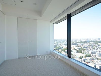 Bedroom ※Photo of the same layout on 22 floor. Decoration and fixture may differ.
