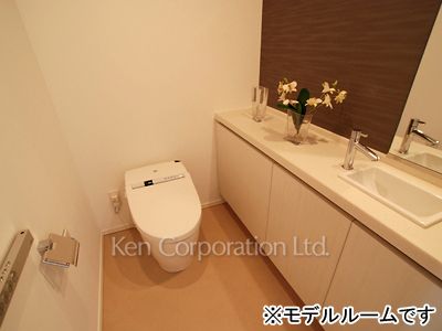 Lavatory ※Photo of the same layout on 26 floor. Decoration and fixture may differ.