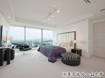 Bedroom ※Photo of the same layout on 26 floor. Decoration and fixture may differ.