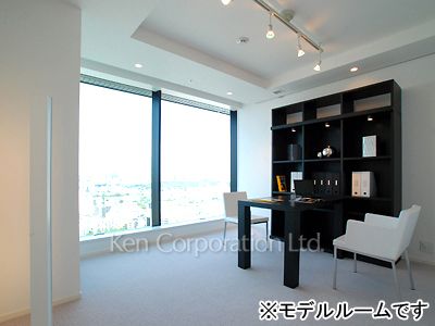 Other Room ※Photo of the same layout on 26 floor. Decoration and fixture may differ.